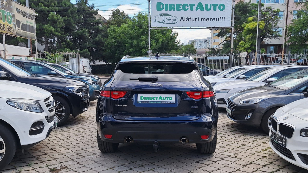 Jaguar F-PACE